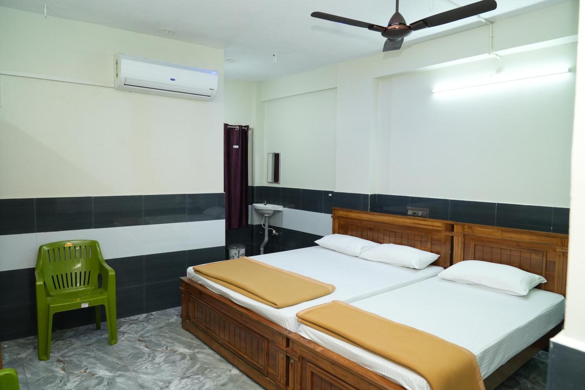 Rajali Residency Hotel Kulithalai ภายนอก รูปภาพ
